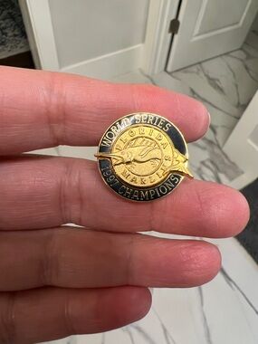 1997 World Series Champions Gold & Black Brooch Pin
